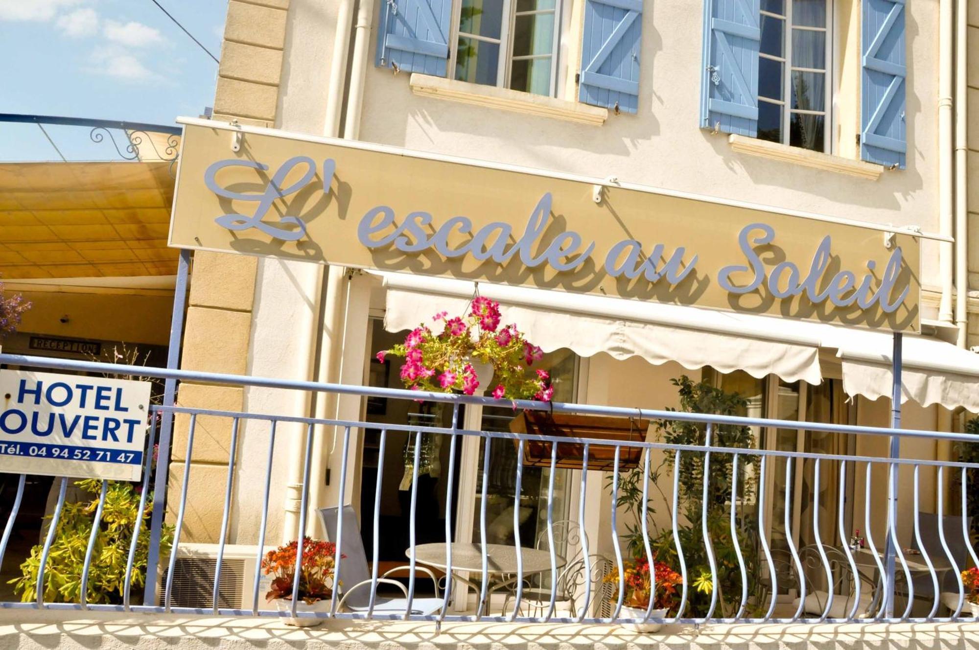 Hotel L'Escale Au Soleil Saint Aygulf Exteriör bild